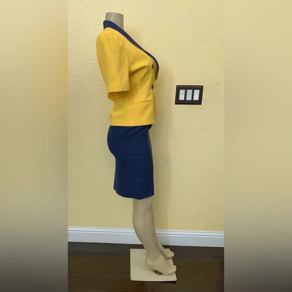 VTG Club 5’4” Petites Size 6P Yellow & Navy Blue Short Sleeve Skirt 2pc Suit Set - Picture 5 of 16